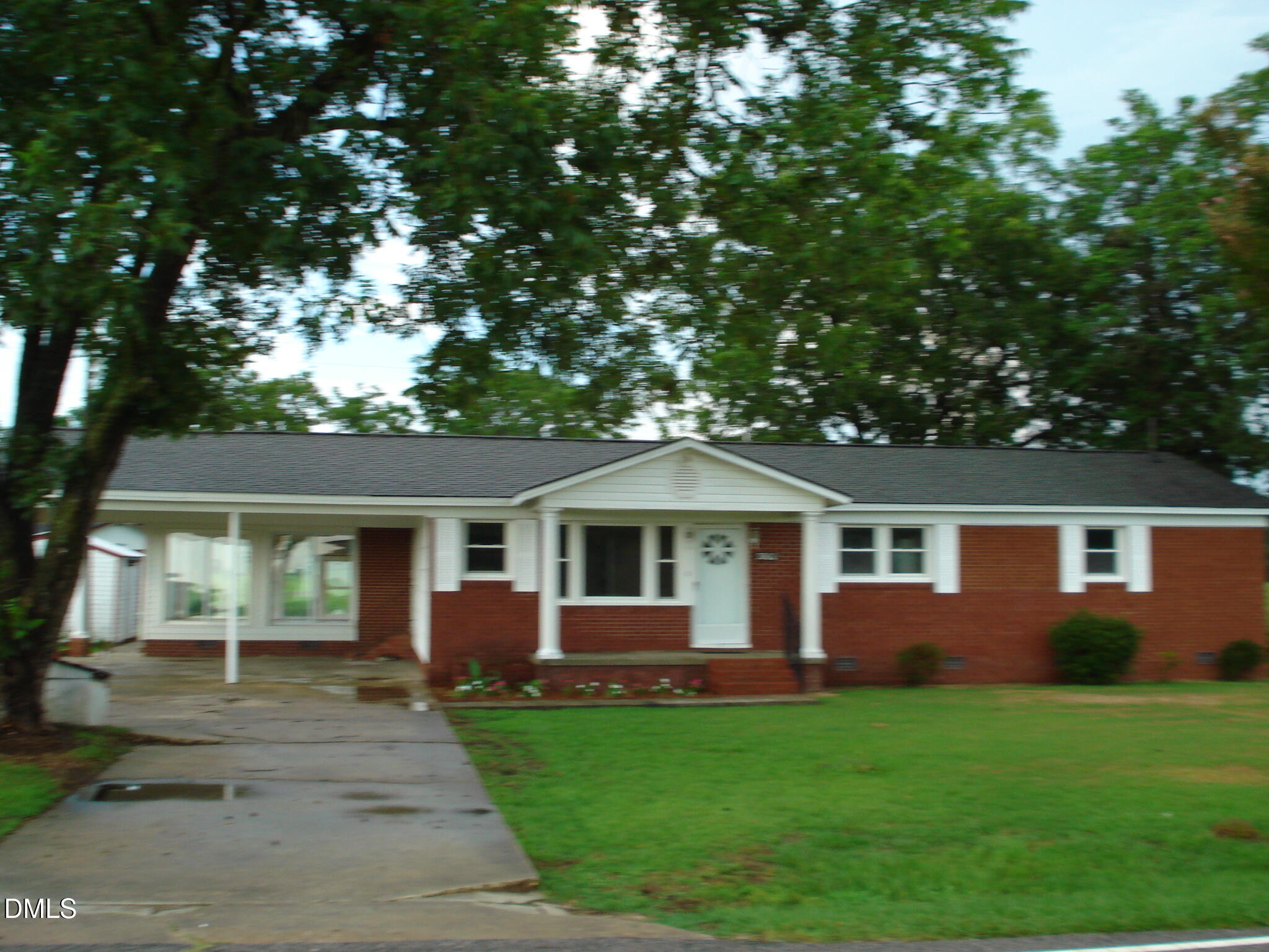 3900 N Spring Branch Road, Dunn, NC 28334
