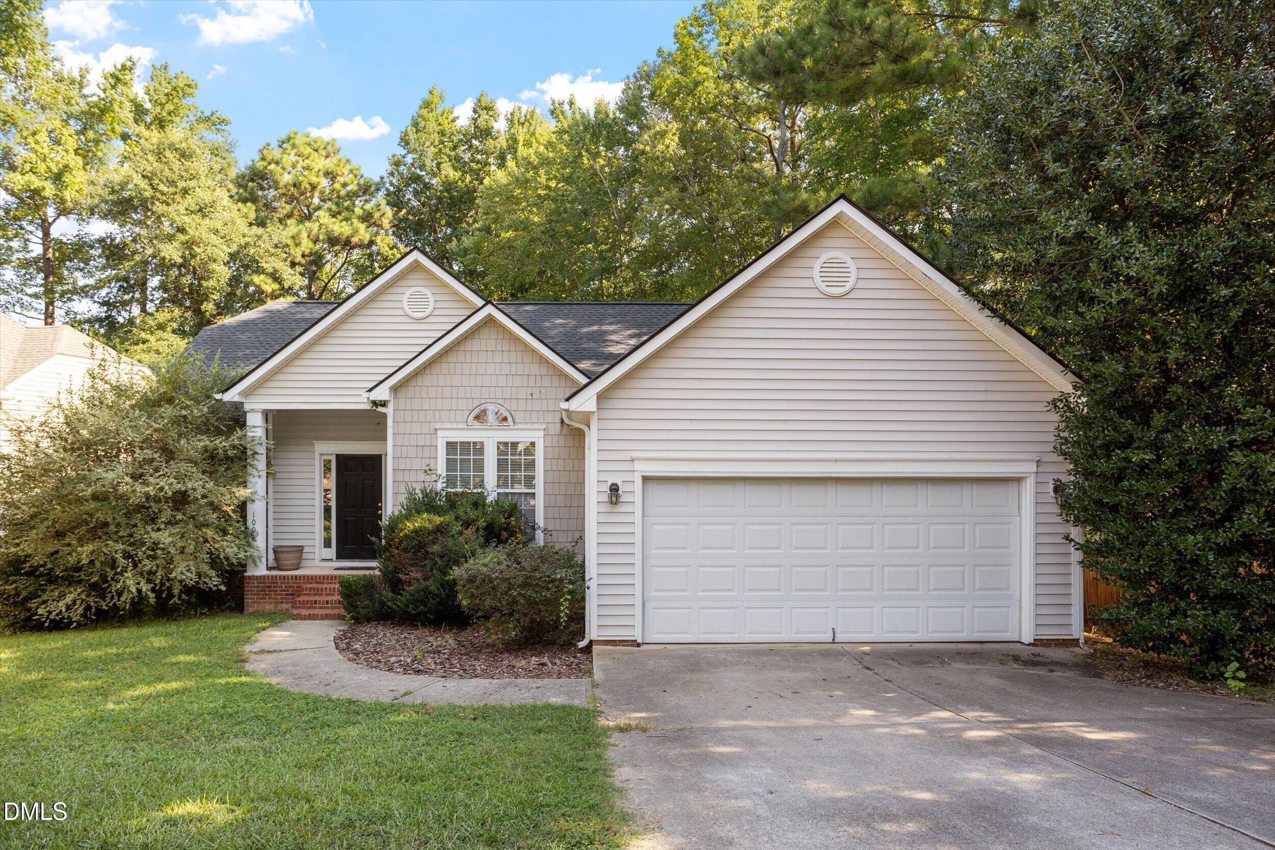 1004 Creek Haven Drive, Holly Springs, NC 27540