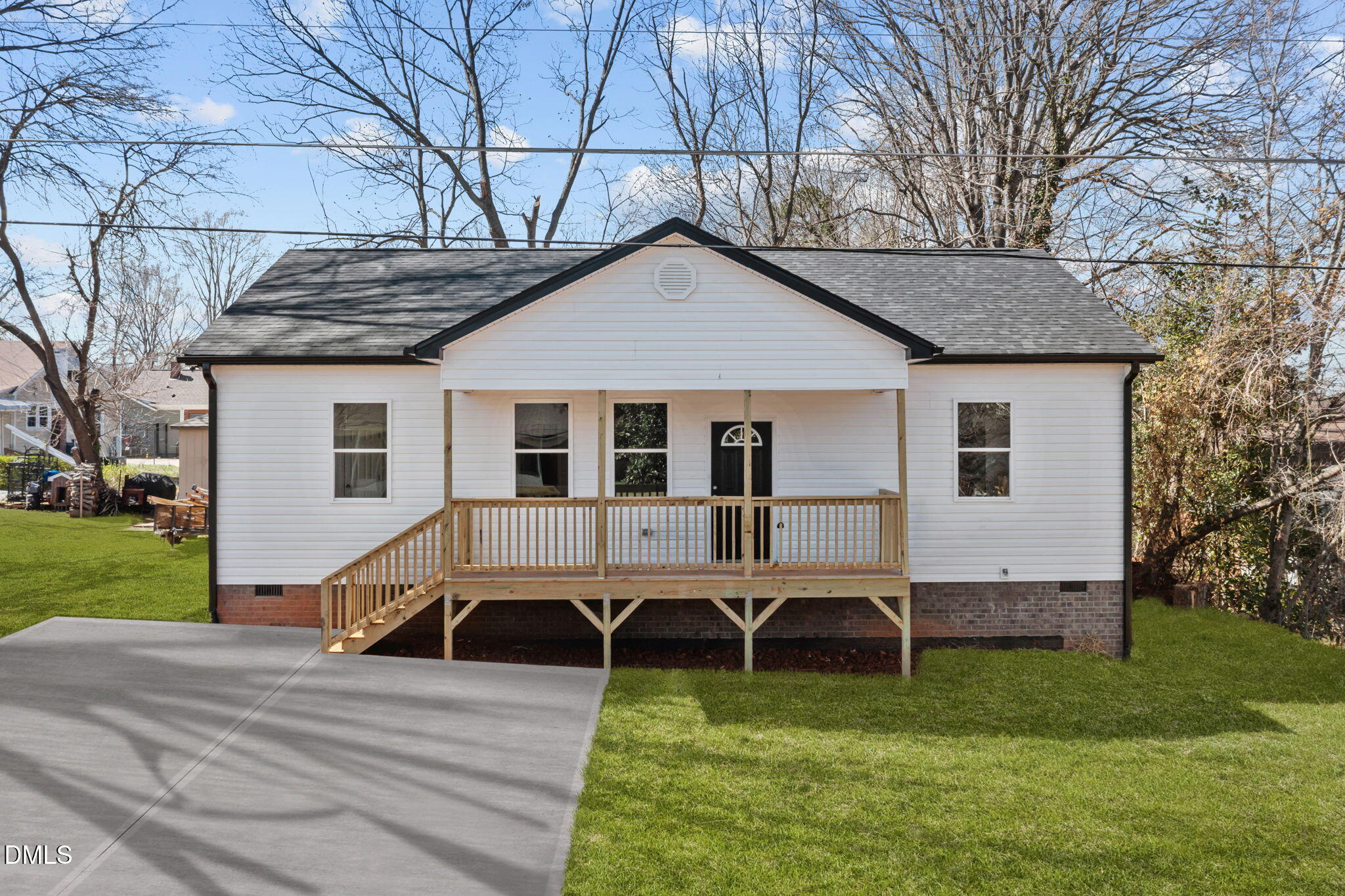 704 North Street, Graham, NC 27253