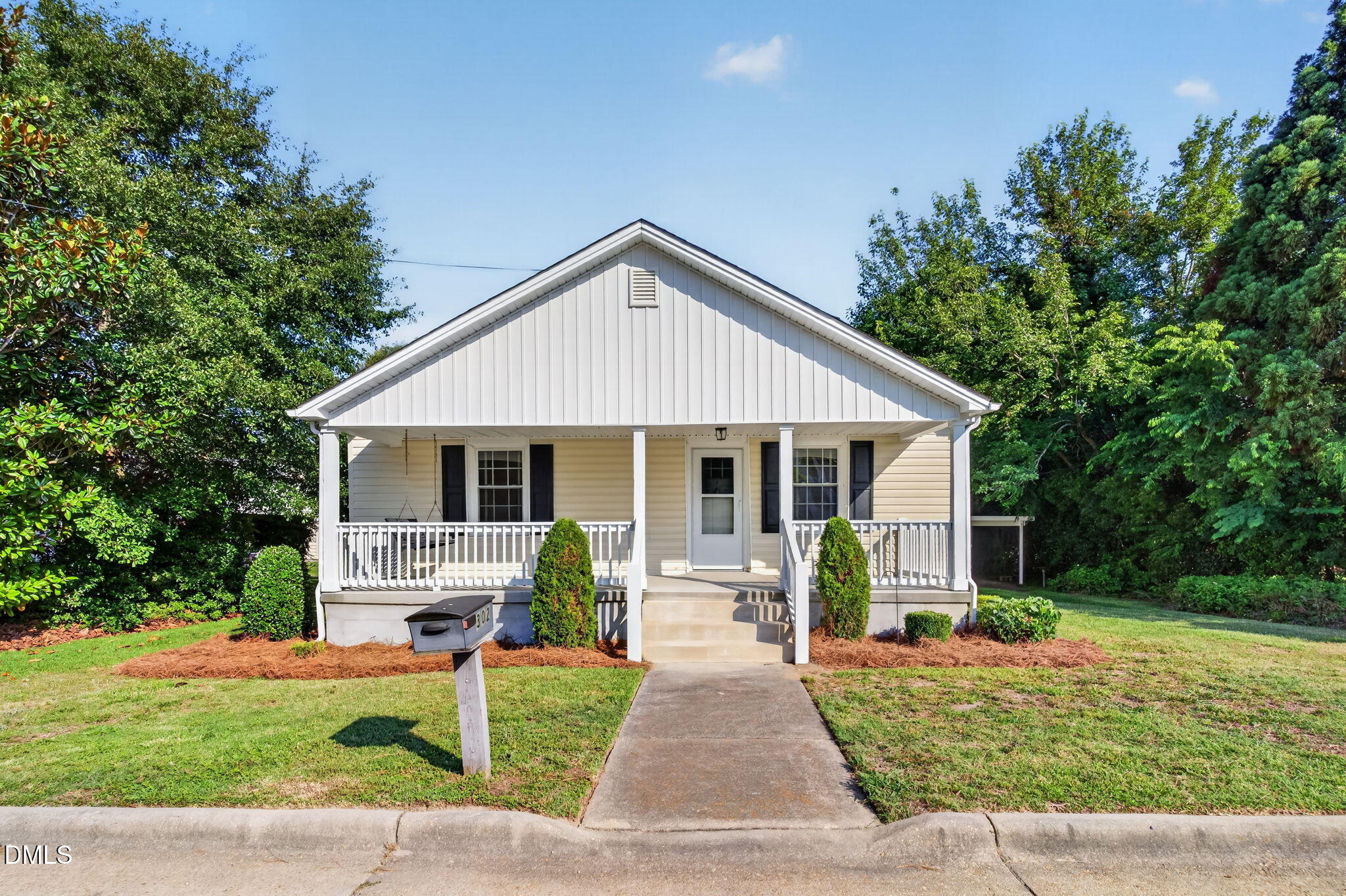 302 S Mckay Avenue, Dunn, NC 28334