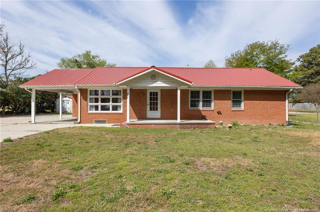344 S 4th Street, Saint Pauls, NC 28384