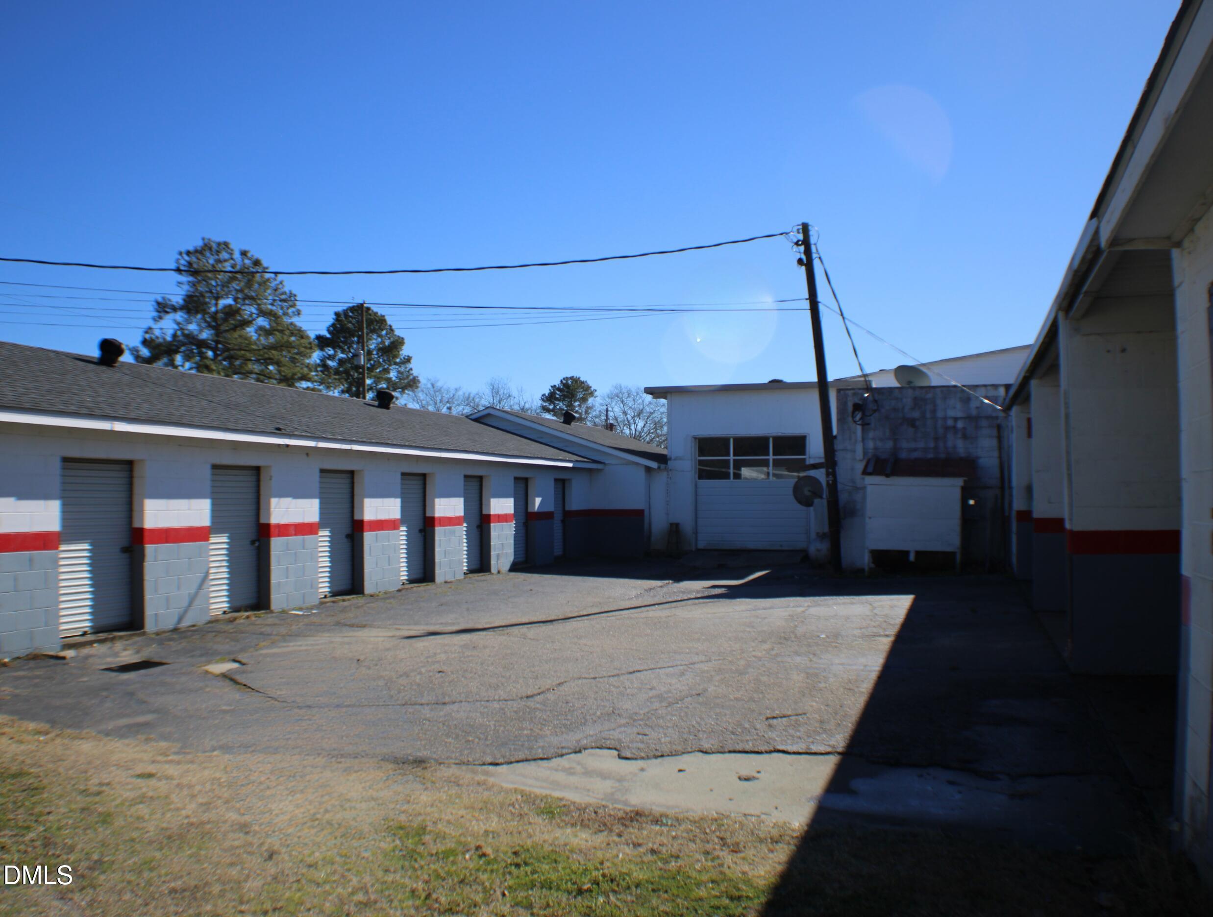 365 S Mckinley Street, Coats, NC 27521