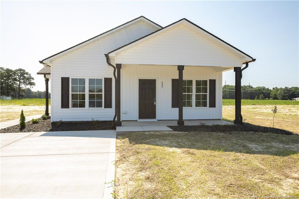 689 McLamb Road, Dunn, NC 28334
