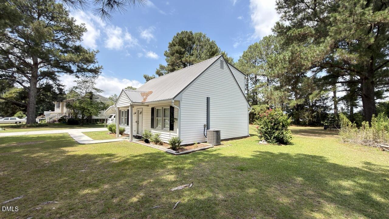 2704 Stoneybrook Road, Farmville, NC 27828
