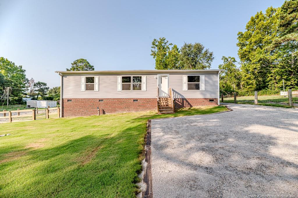 106 C E Beair Lane, Cameron, NC 28326