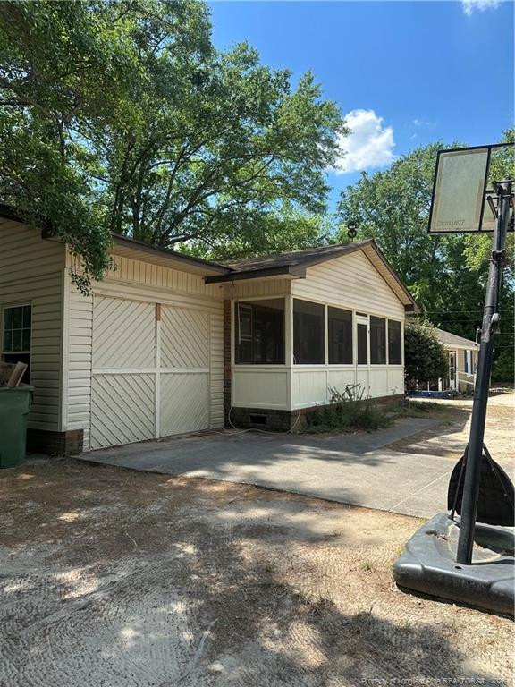 109 W Chestnut Street, Maxton, NC 28364