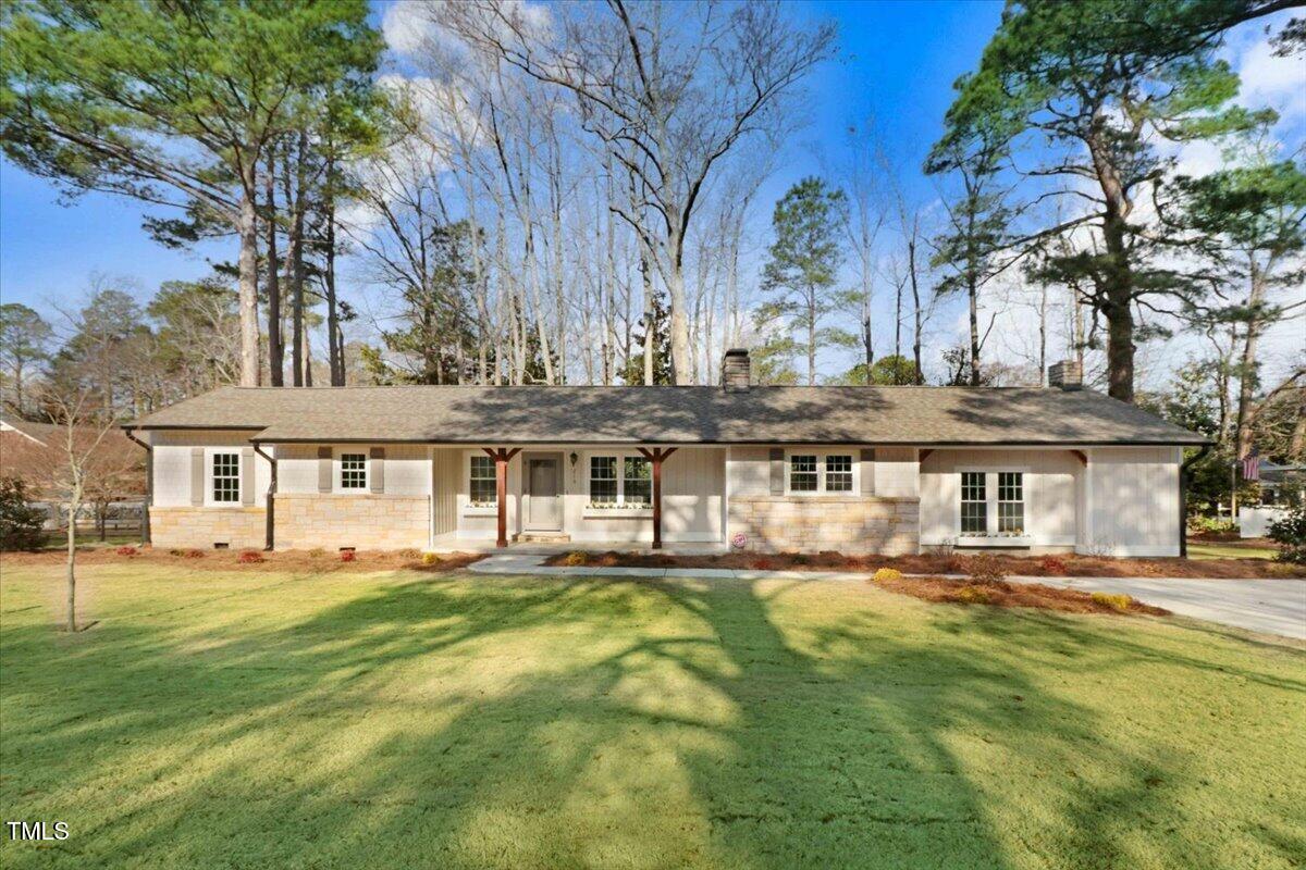 210 S General Lee Avenue, Dunn, NC 28334