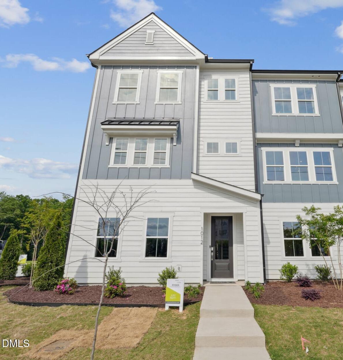 1054 Zelkova Lane, Chapel Hill, NC 27517