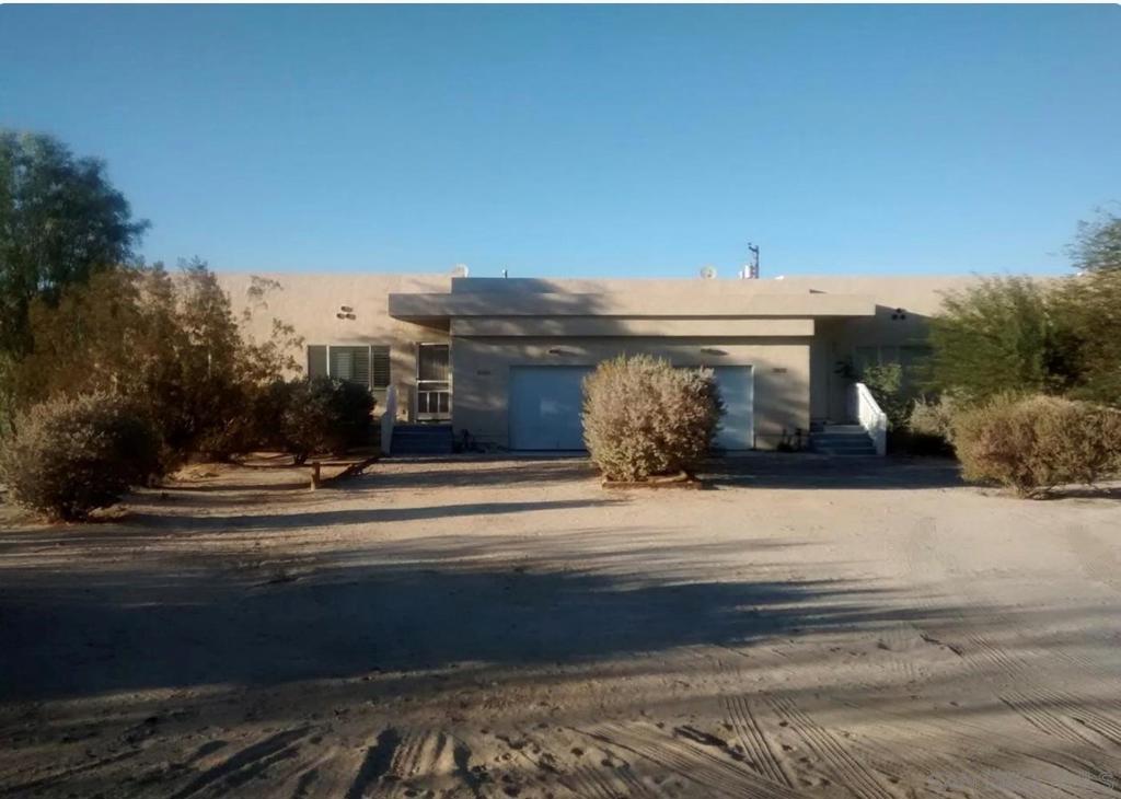 2610 2612 Double O RD