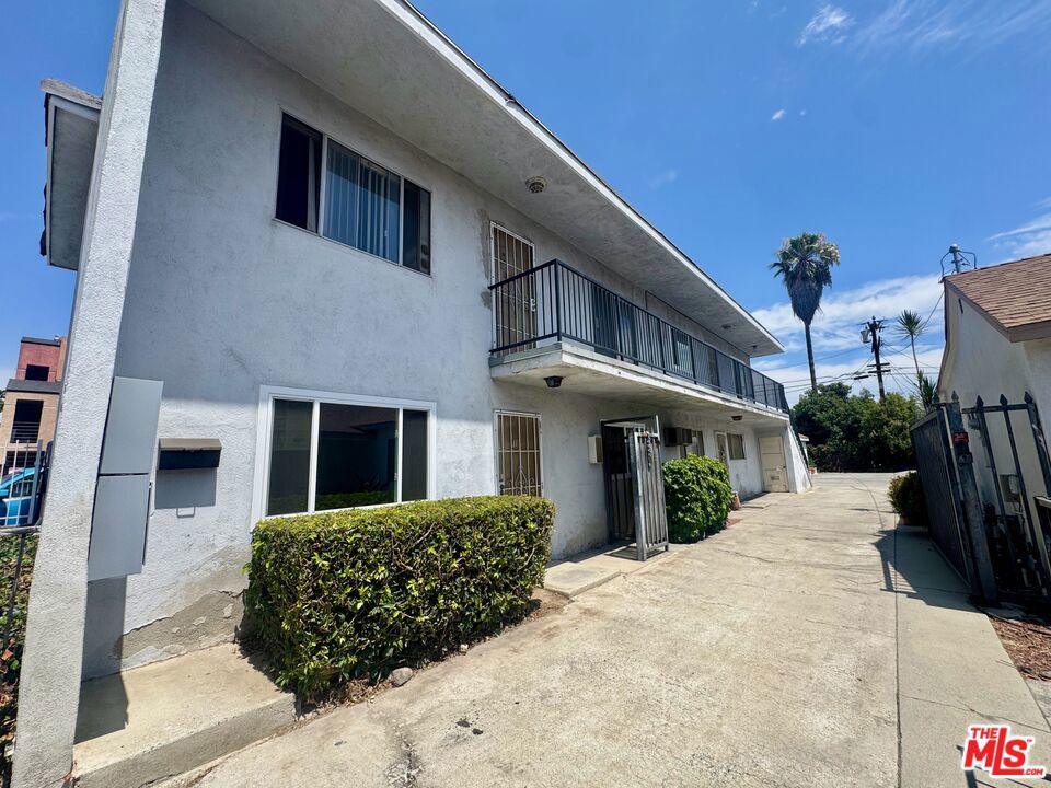 6626 Orizaba Avenue