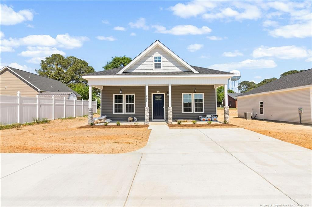 804 Holmes Street, Clinton, NC 28328
