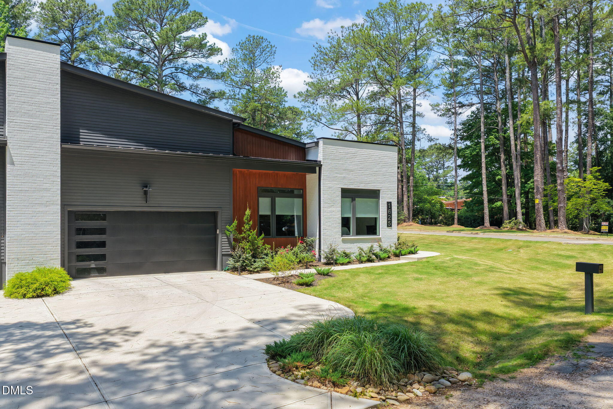 1625 Bruce Circle, Raleigh, NC 27603