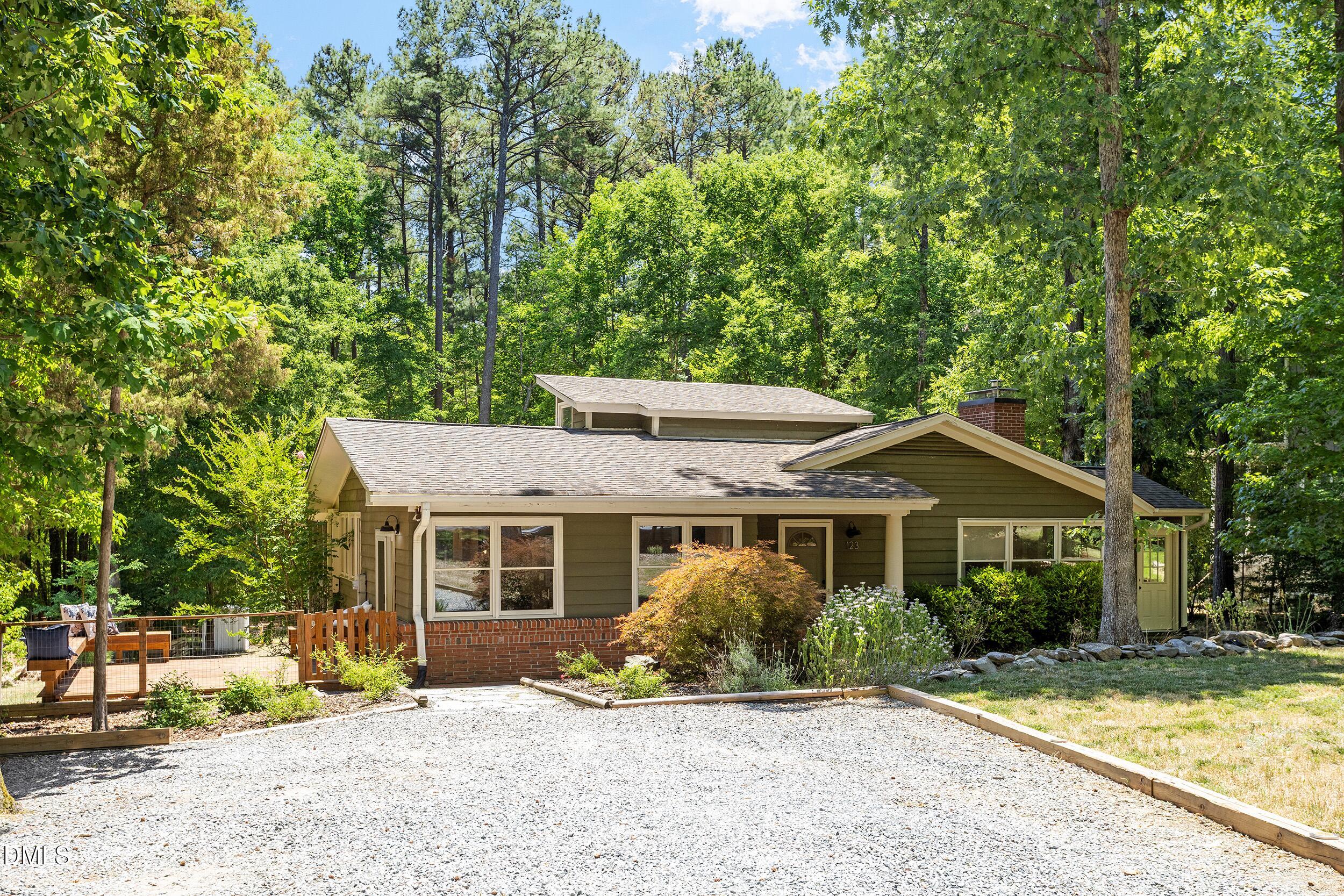 123 Windsor Circle, Chapel Hill, NC 27516