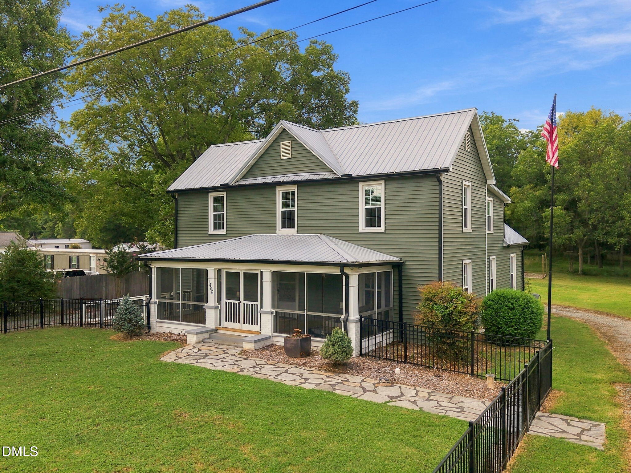 1406 E Main Street, Graham, NC 27253
