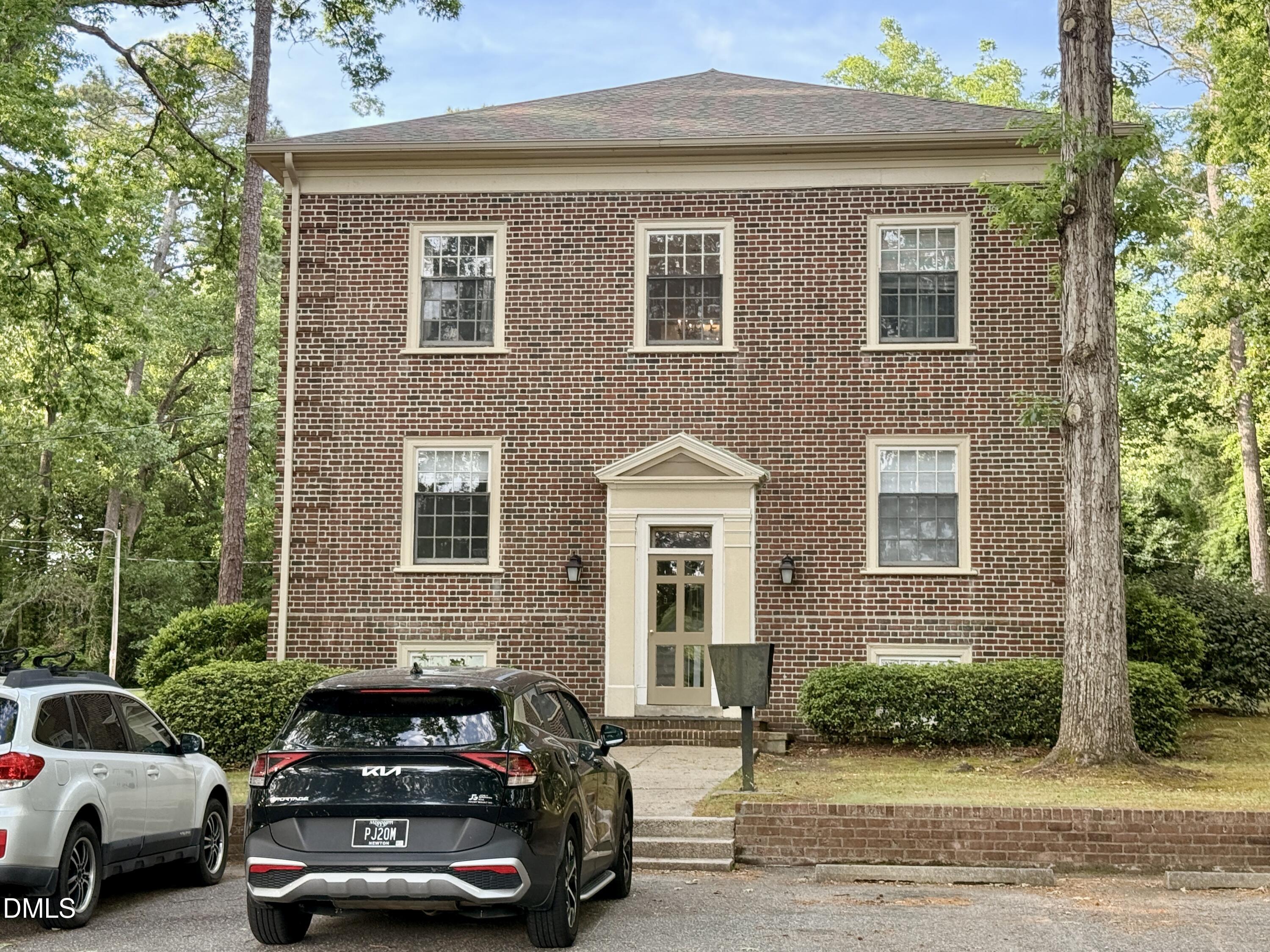 915 Raleigh Road Parkway W, Wilson, NC 27896