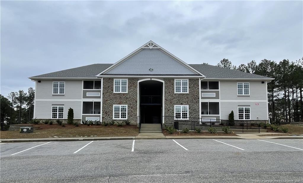 220 Gallery Drive 204, Spring Lake, NC 28390