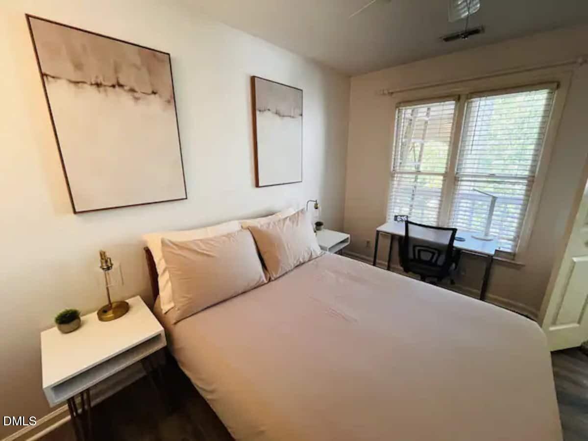 1021 Brighthurst Drive 302, Raleigh, NC 27605