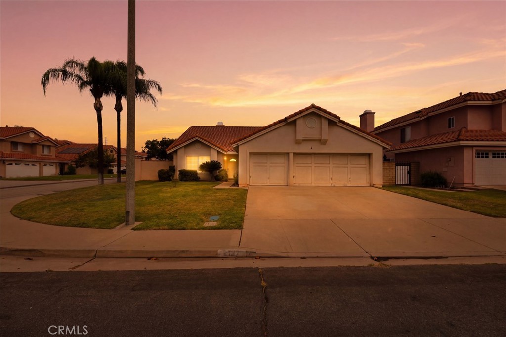 2127 E Bellbrook