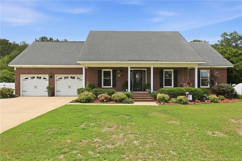 5829 Finish Line Drive, Hope Mills, NC 28348