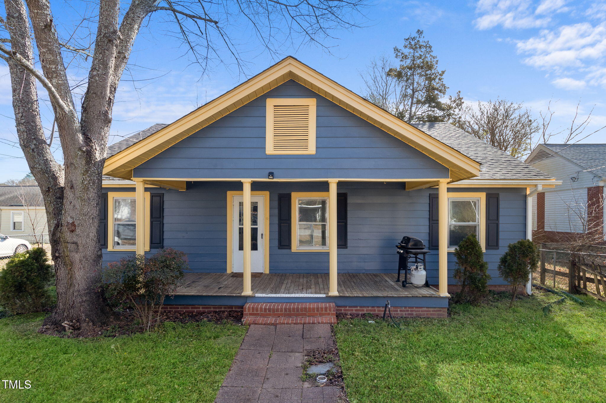805 S 11th Street, Lillington, NC 27546