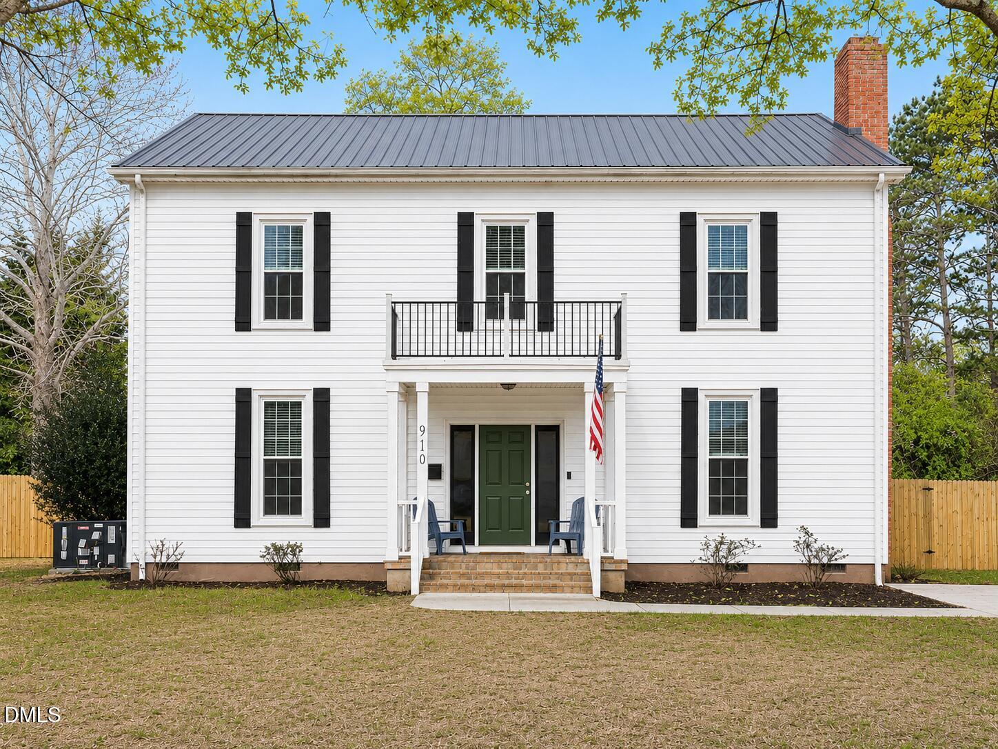 910 S 2nd Street, Smithfield, NC 27577