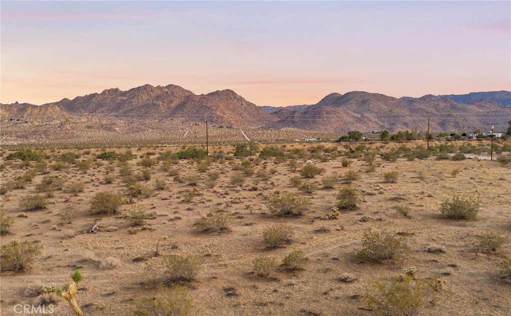 62941 Desert Trail