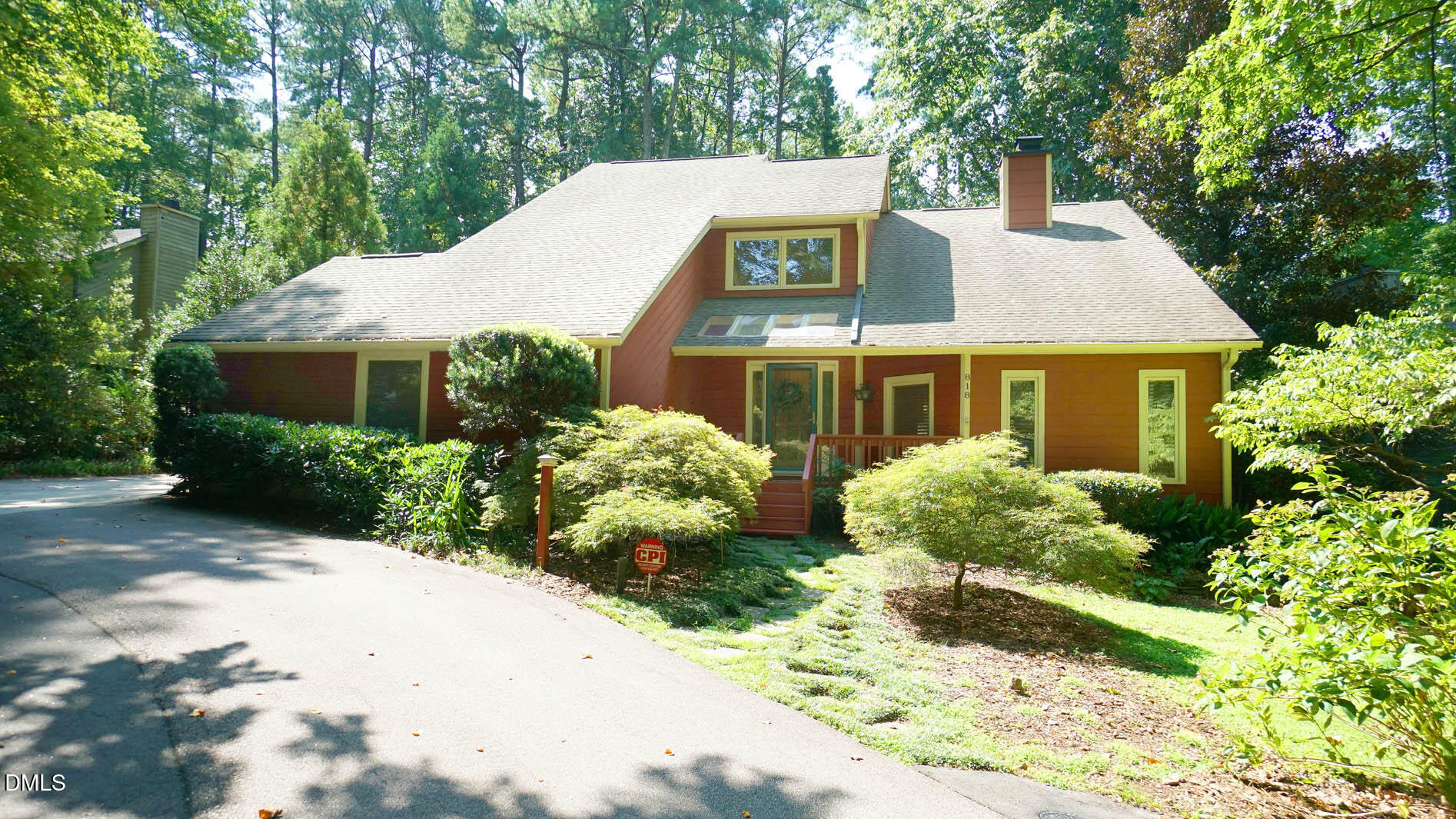 818 Lake Forest Drive, Raleigh, NC 27615