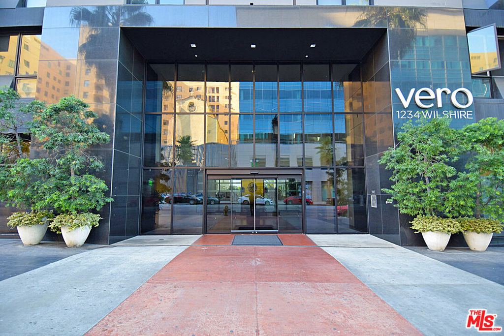1234 Wilshire Boulevard 401