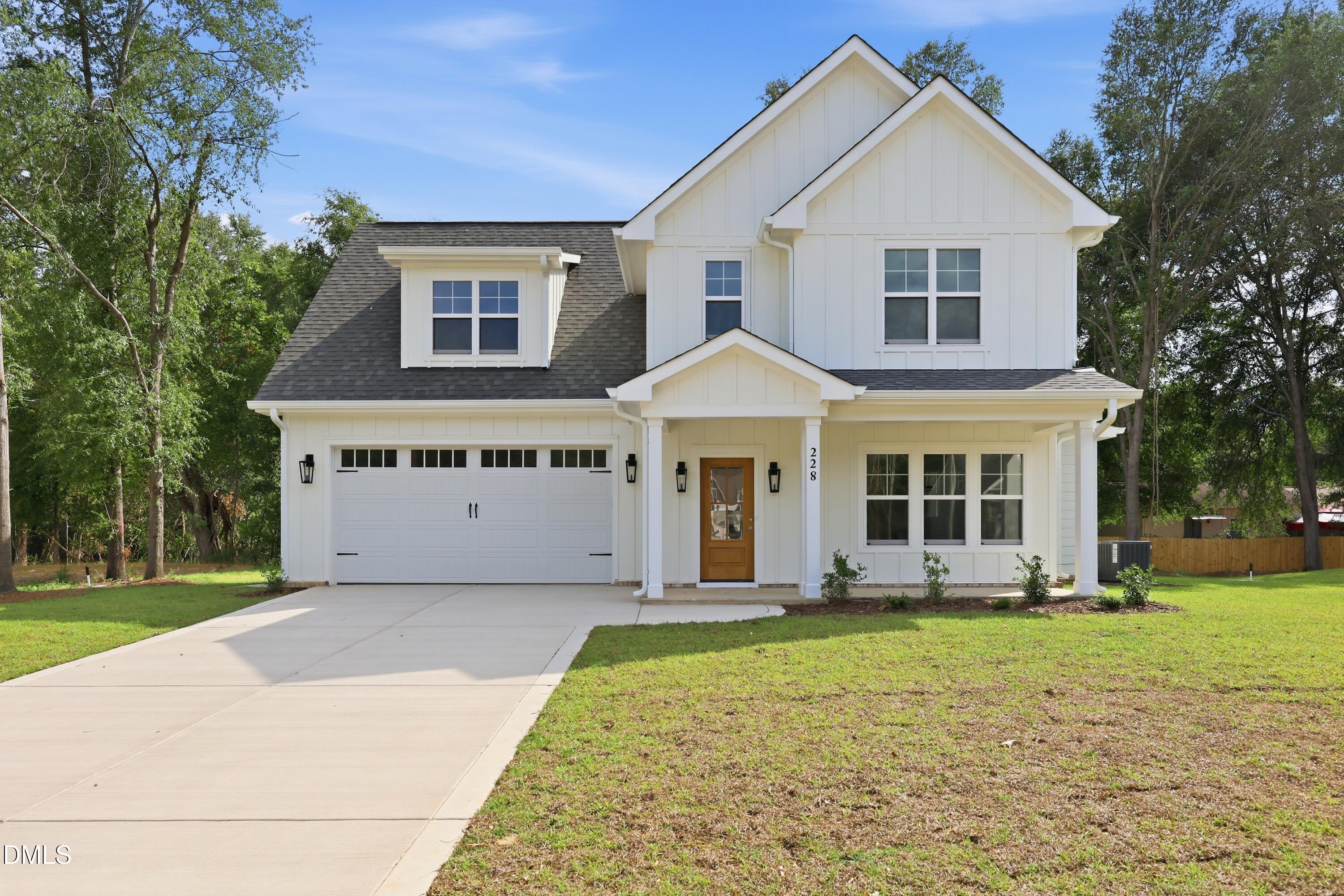 228 Telluride Court, Aberdeen, NC 28315