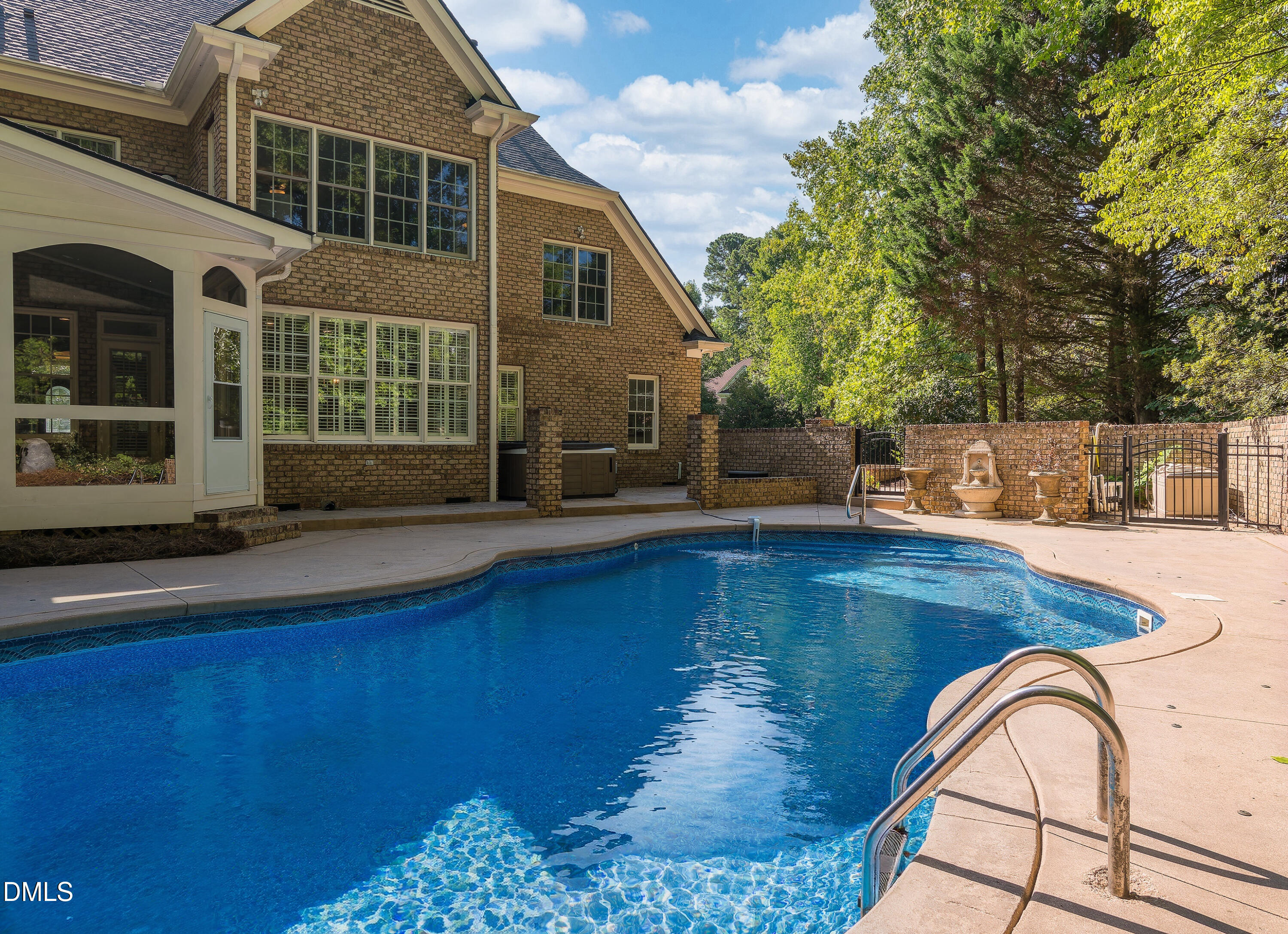 101 Glade Park Road, Cary, NC 27518
