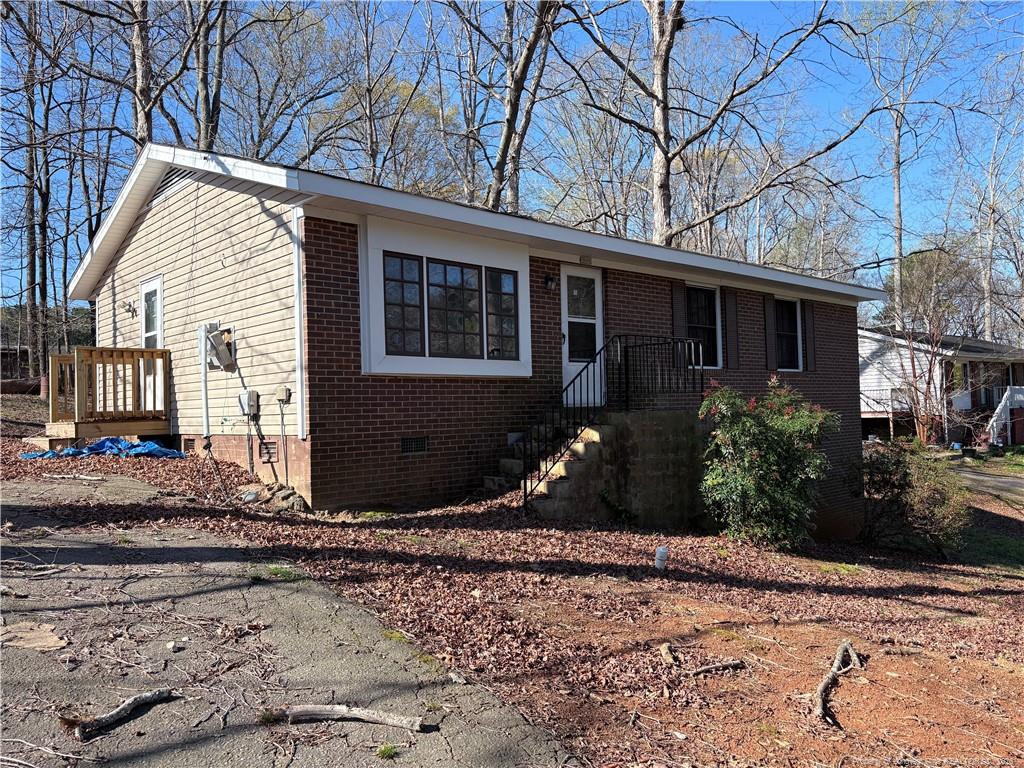 2009 WOODCREST Drive, Sanford, NC 27330
