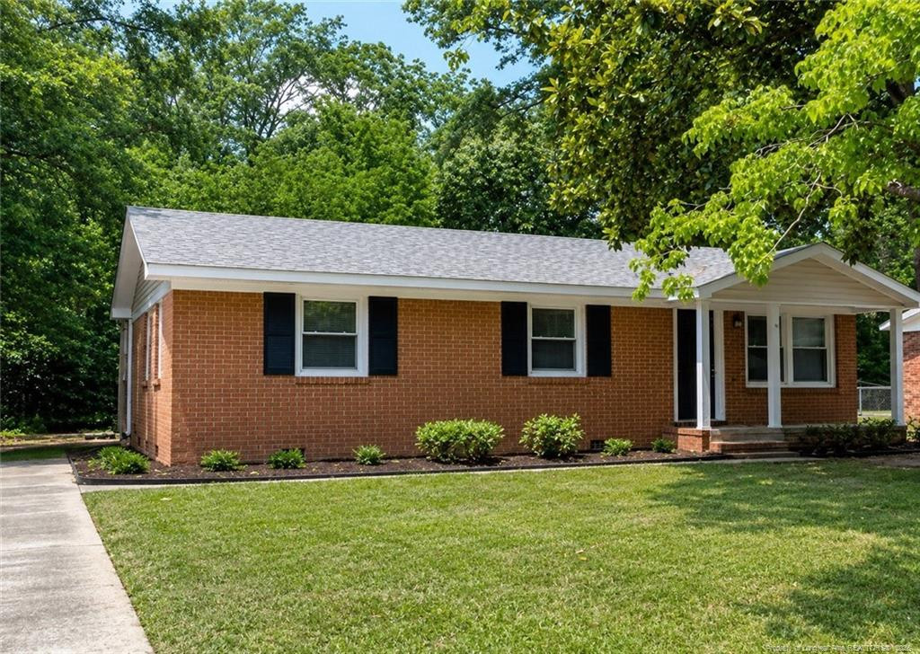 110 W Sunset Drive, Red Springs, NC 28377