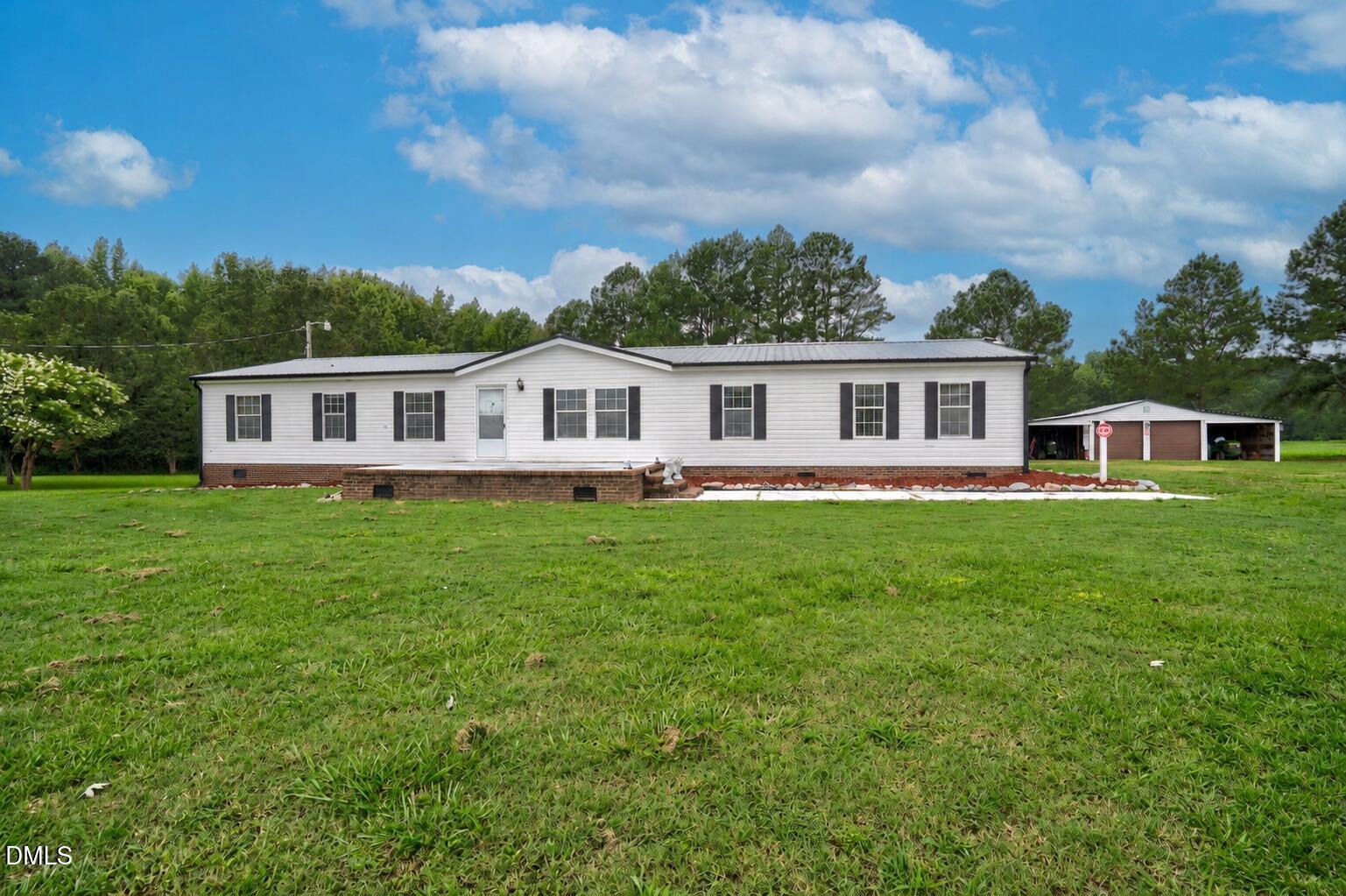 4957 Elm City Road S, Elm City, NC 27822