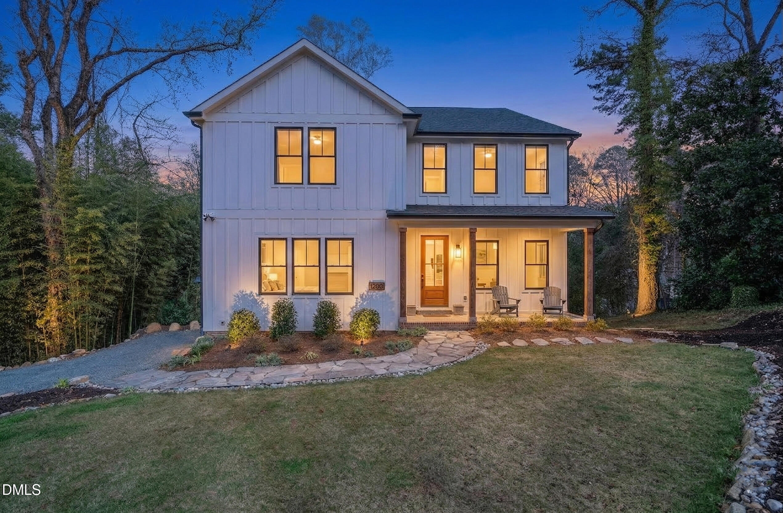 1200 Roosevelt Drive, Chapel Hill, NC 27514