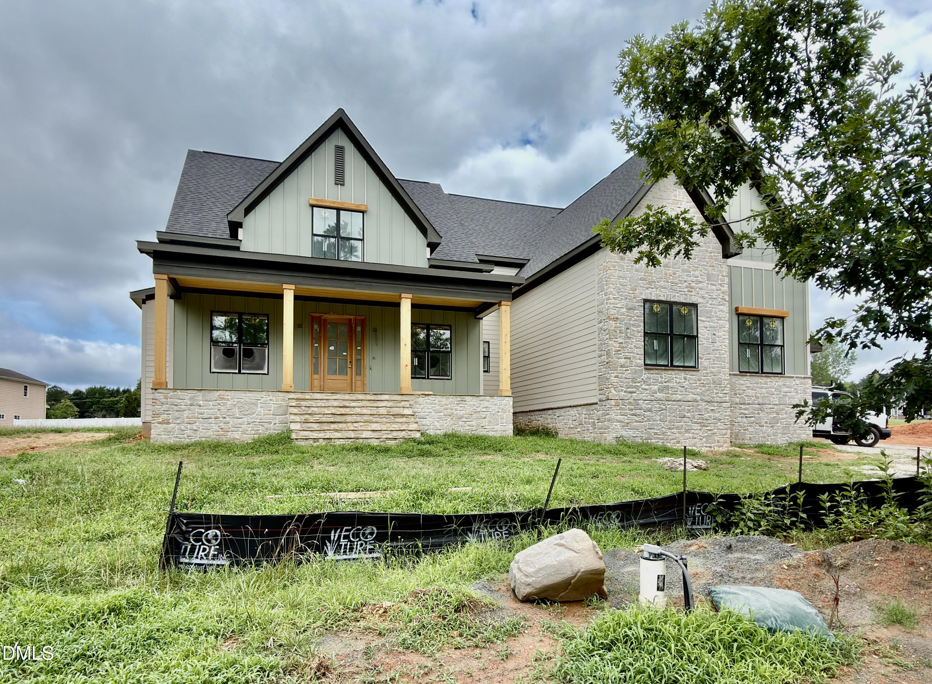 1121 Dovefield Lane, Youngsville, NC 27596