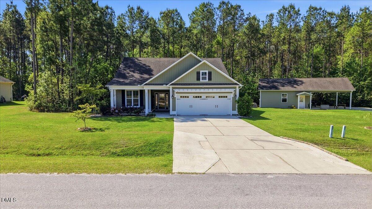 111 W Huckleberry Way, Rocky Point, NC 28457