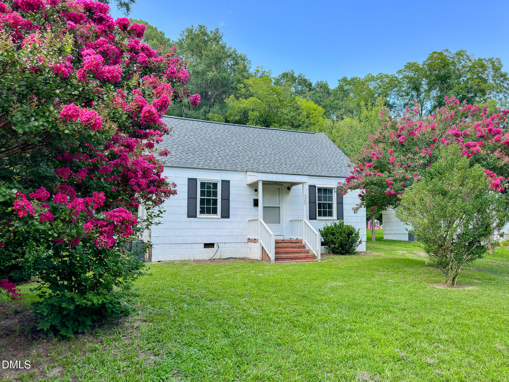 128 Battle Avenue, Warrenton, NC 27589