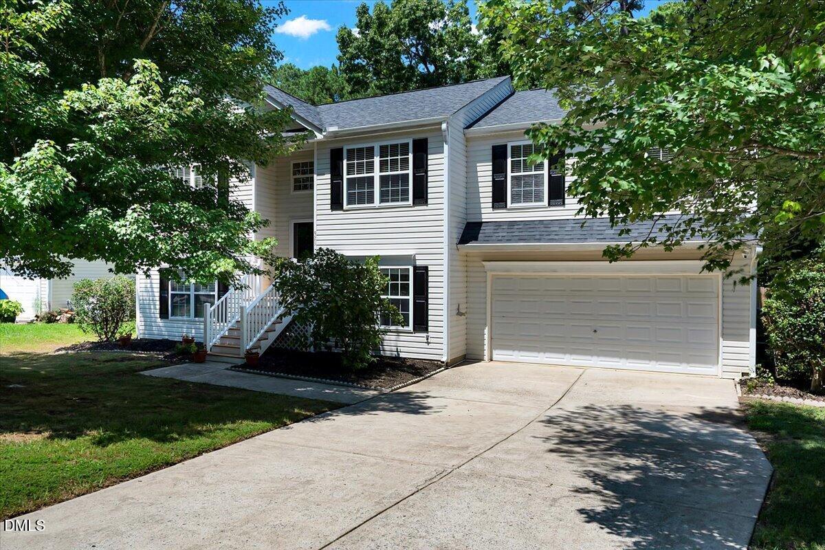 529 Dogwood Creek Place, Fuquay Varina, NC 27526