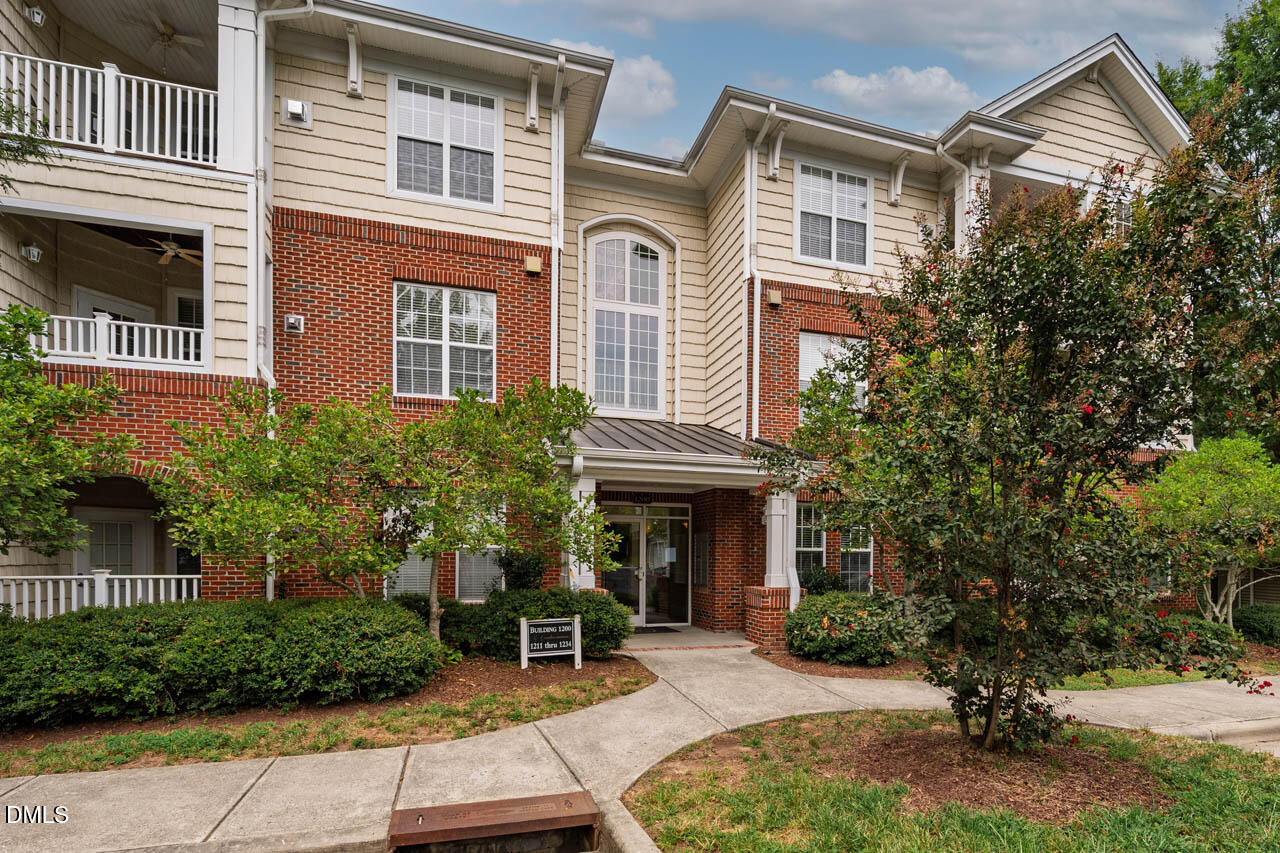 1221 Arborgate Circle, Chapel Hill, NC 27514