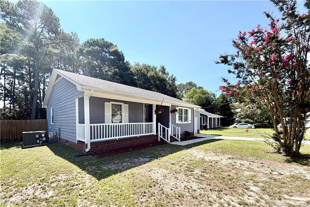 5122 Double Oaks Drive, Fayetteville, NC 28306