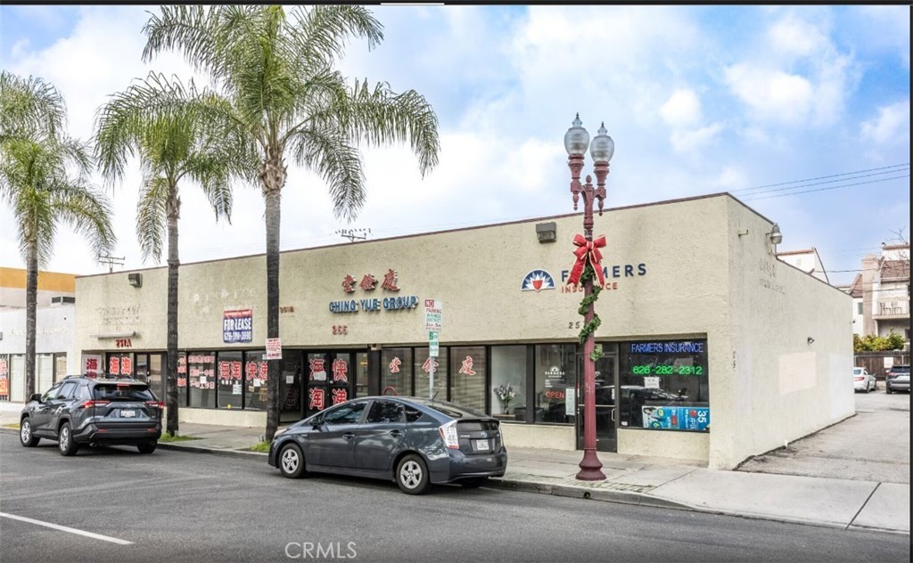 249 E Garvey