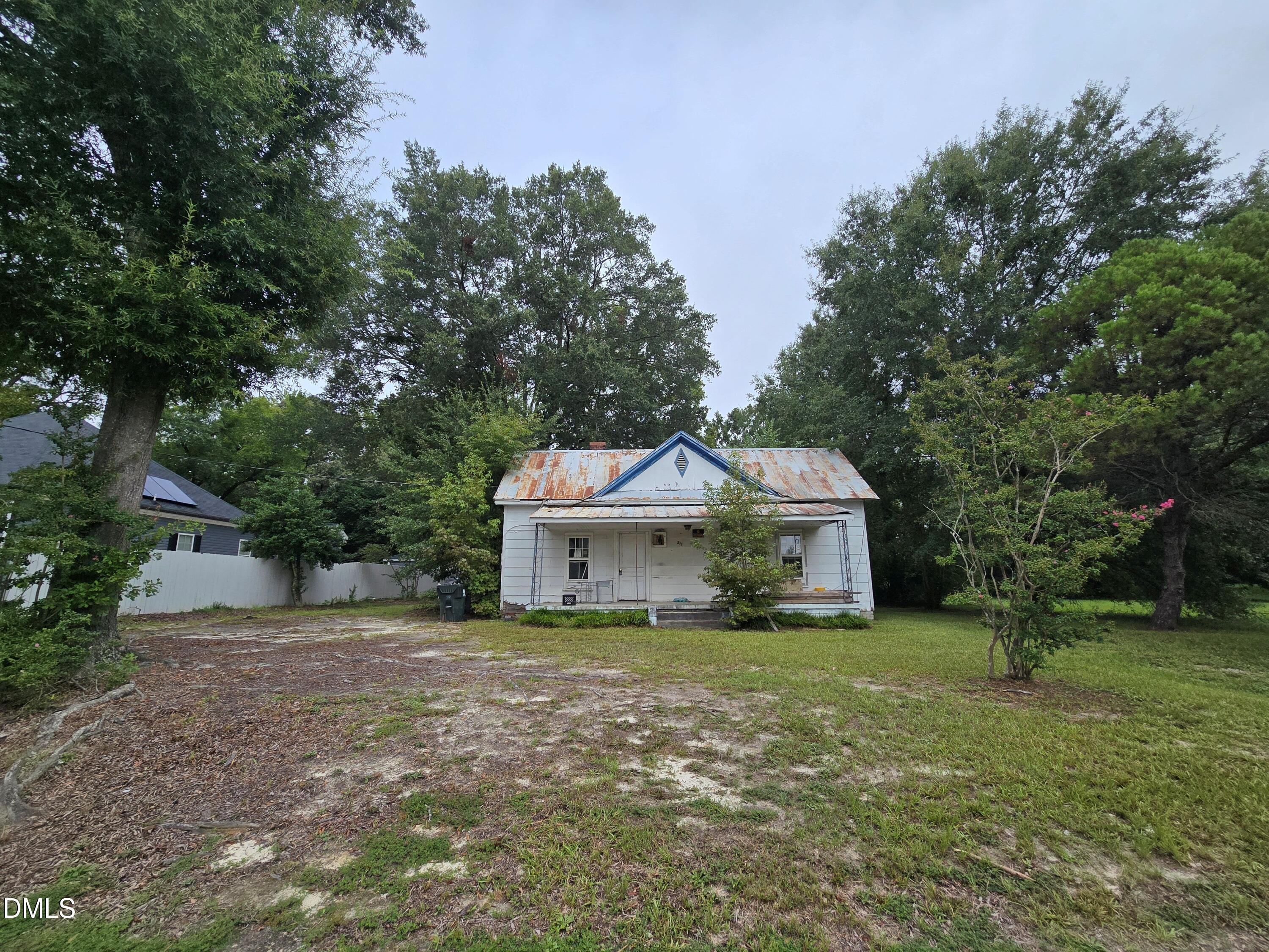308 W W Horton Street, Zebulon, NC 27597