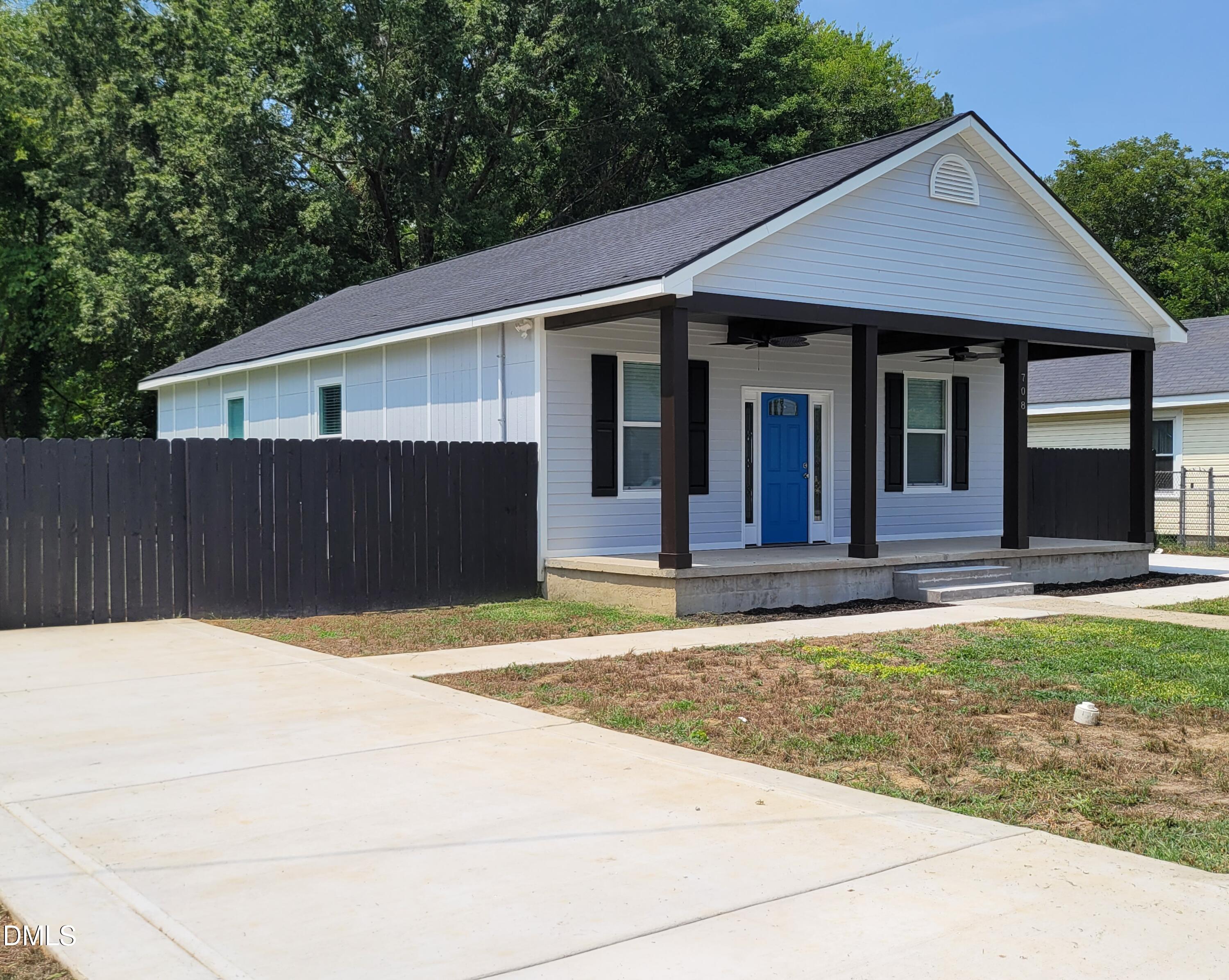 708 E Divine Street, Dunn, NC 28334