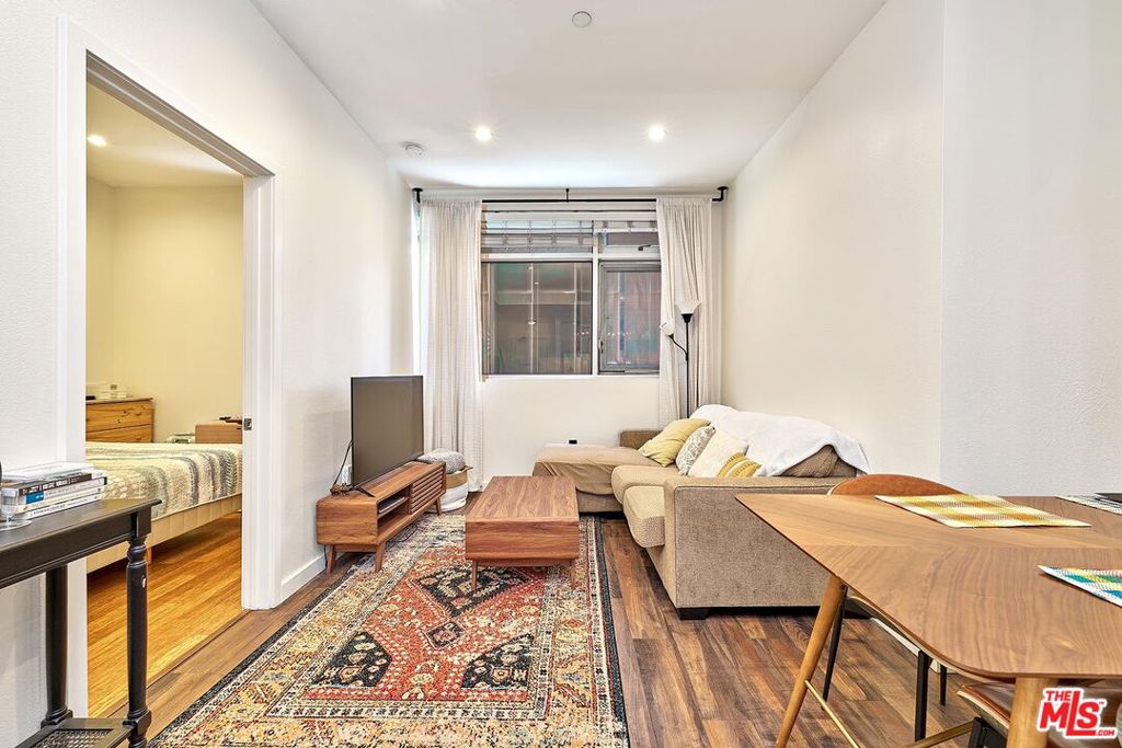 630 W 6th Street 313