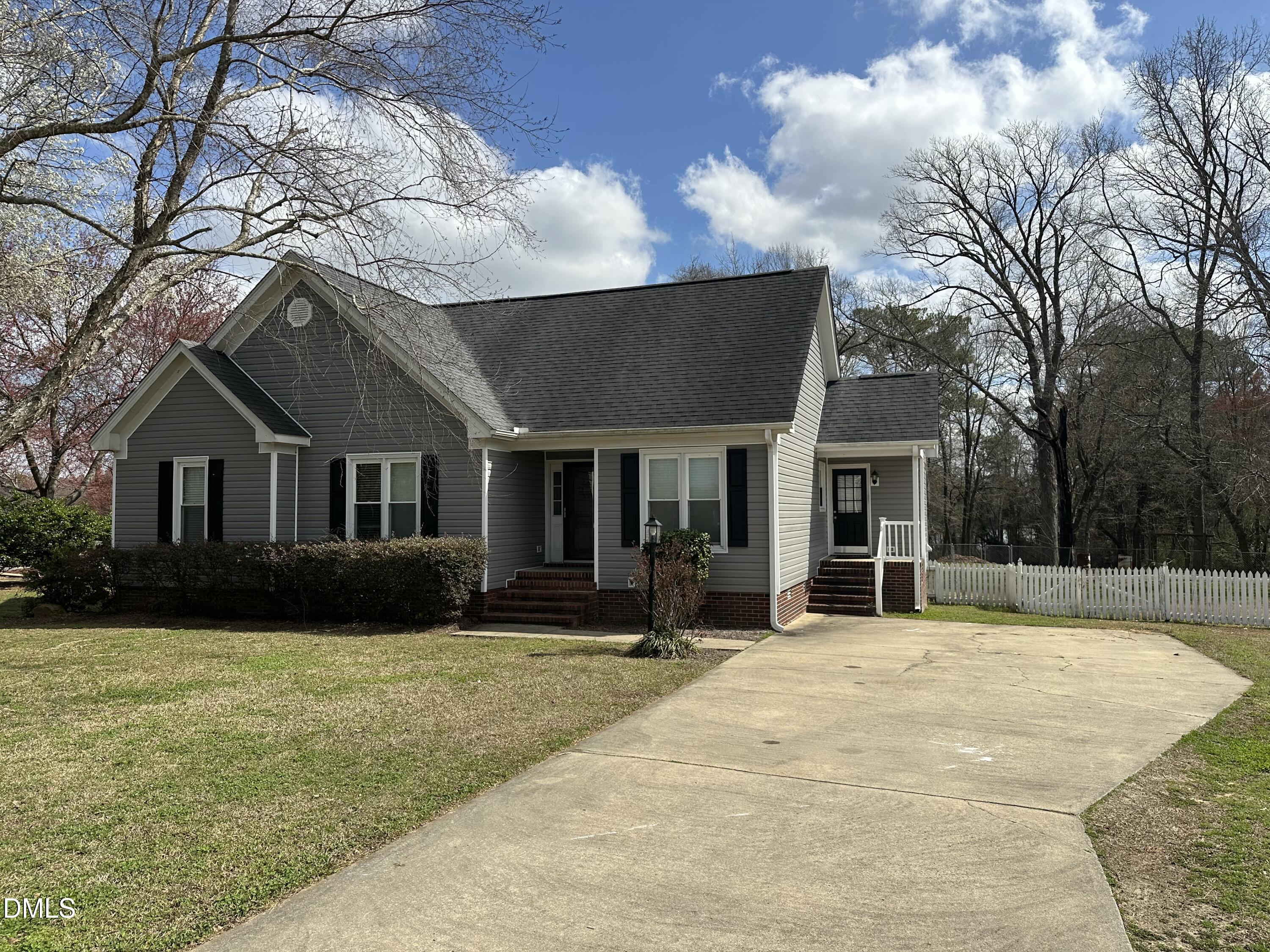 120 Summerdale Drive, Pikeville, NC 27863