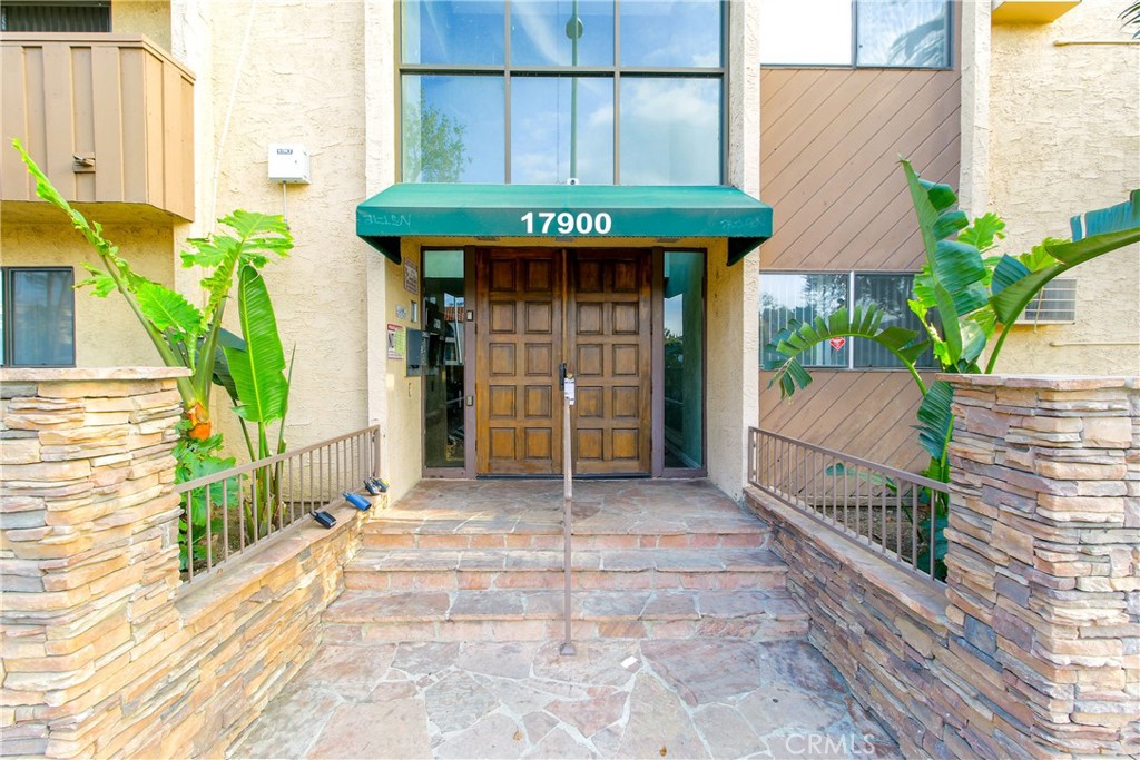 17900 Sherman Way 118
