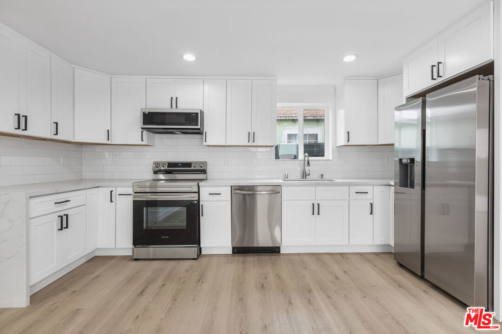 1613 W 209th Street 1613.5