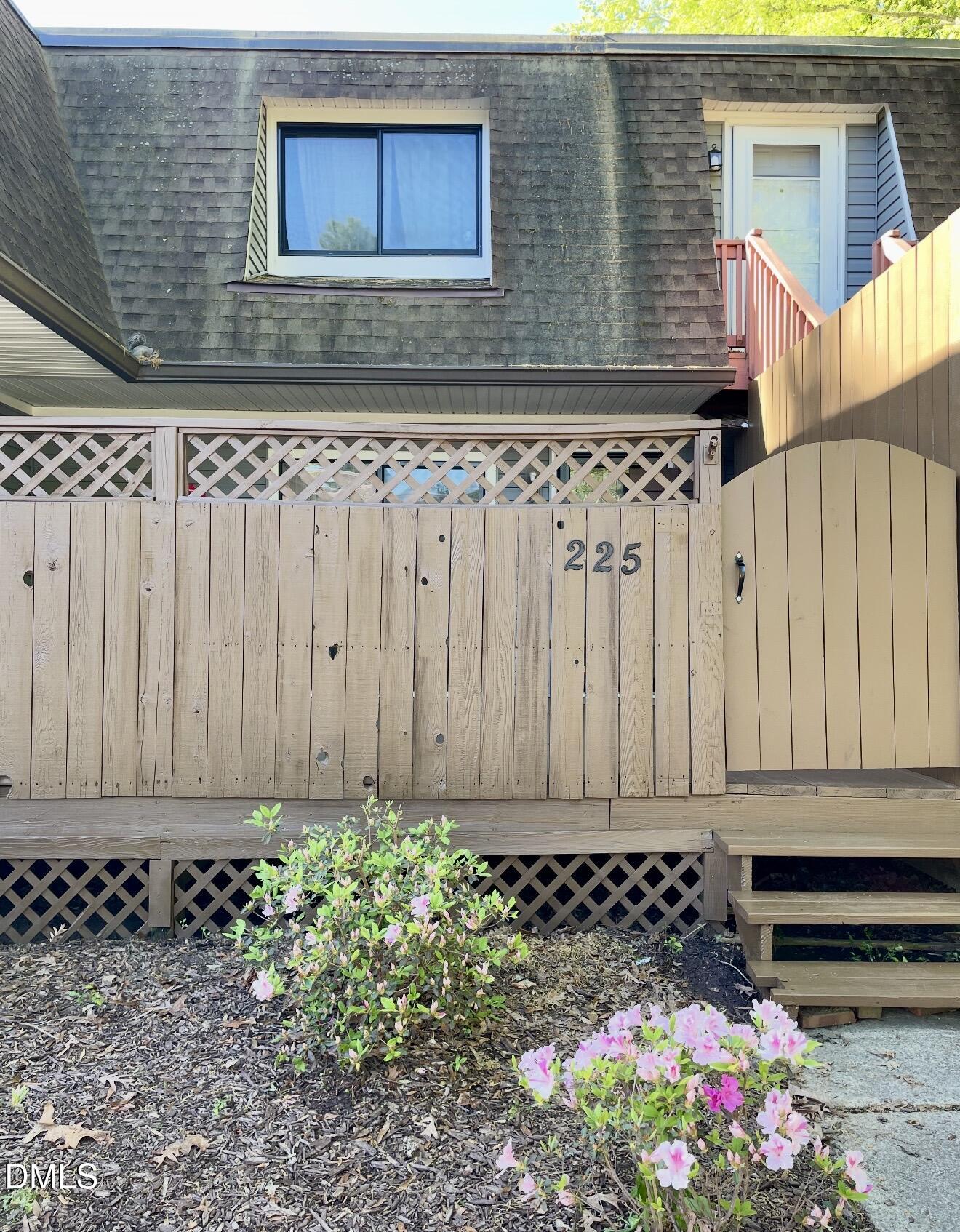 225 Summerwalk Circle, Chapel Hill, NC 27517
