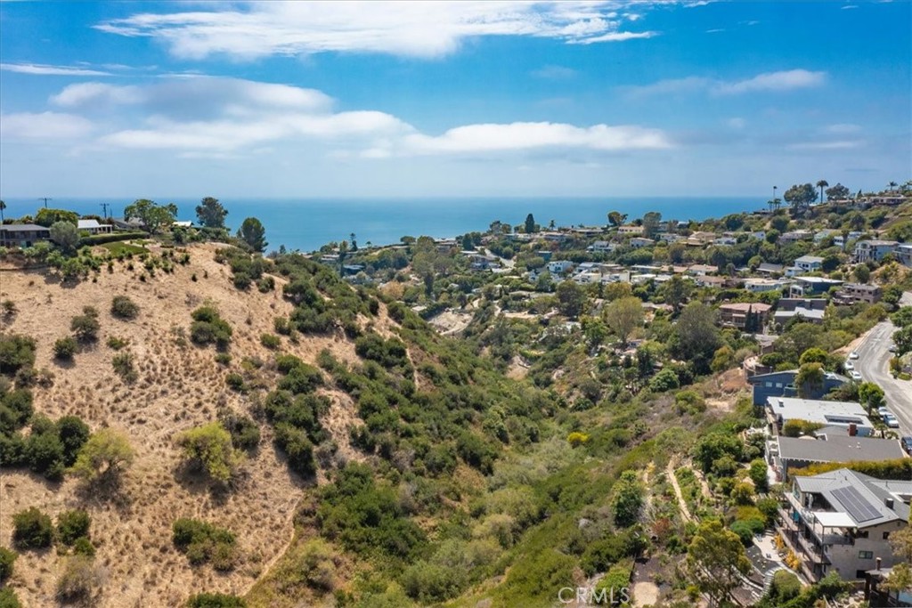 1477 Cerritos- 1577 Morningside