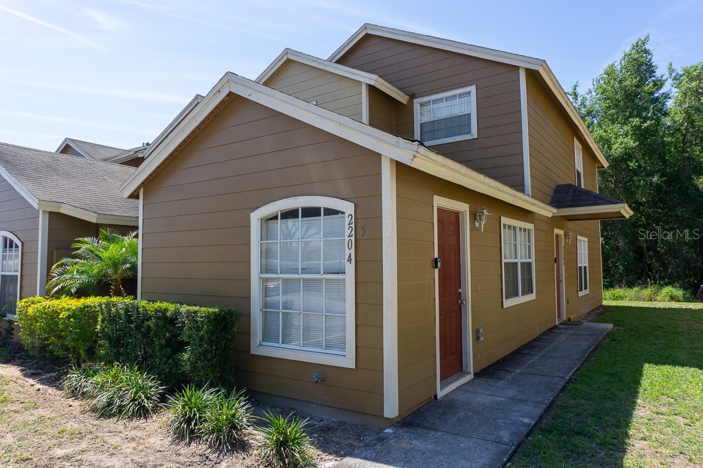 2204 FAN PALM DRIVE 5